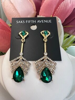 Saks Fifth Avenue Gold/Green Stone Dangling Earrings